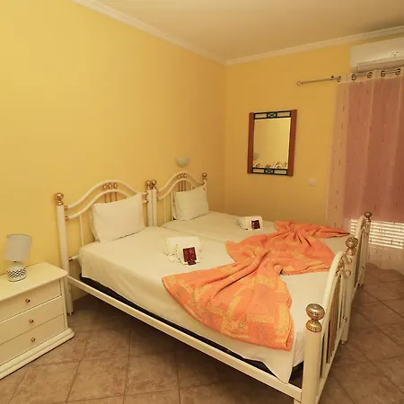 Venha Nadar A Oura Albufeira