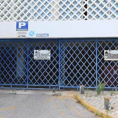 Venha Nadar A Oura Αλμπουφέιρα