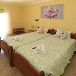 Apartament Venha Nadar A Oura *